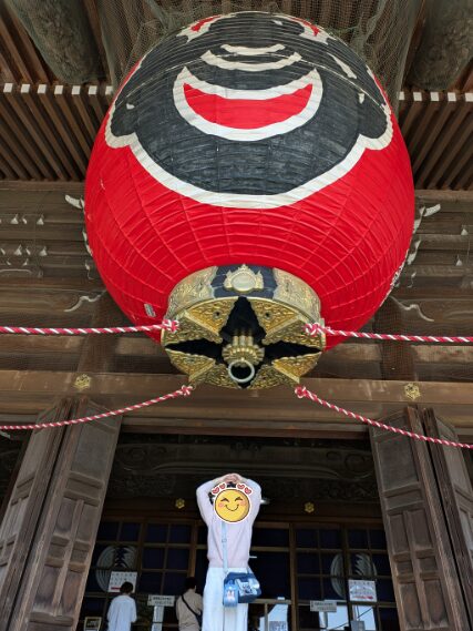 豊川稲荷の大きな提灯
